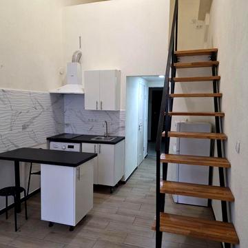 Оренда затишної квартири Бориспільська 9 (Дарницький район)