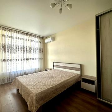 Кадетський Гай вул., 10