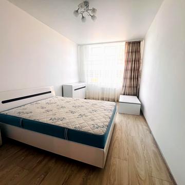 Миколи Гулака вул., 4