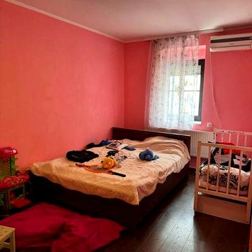 2-кімнатна квартира в центрі міста з гаражем