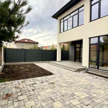 Новый дом с ремонтом в Совиньоне. Начало « Люстдорфа»