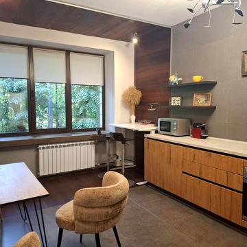 Виноградний пров., 4