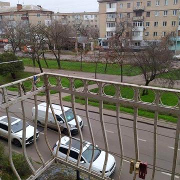 Продаю 2-х сталинку на проспекте Центральный