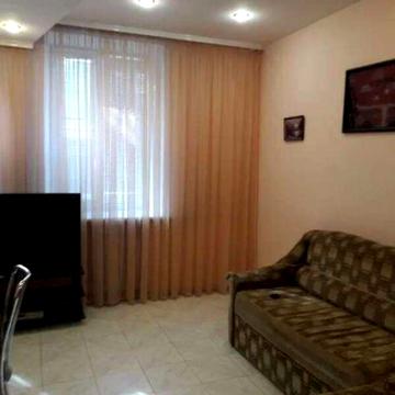 Довгострокова оренда 3к Квартира Володимира Мономаха вулиця