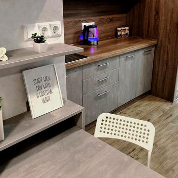 Центральна вул., 19