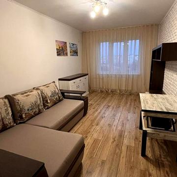 Оренда квартири з ремонтом р- н 5 кутів ( центр)