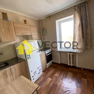 Підмонастирська вул., 4а