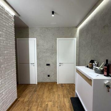 Здається в оренду 2 х кімн. В  новобудові -кухня студія 84 кв