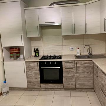 Рєпіна вул., 38