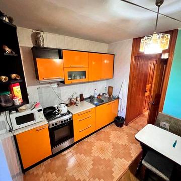 Затишна 3-х кімнатна в районі Стебницького кільця