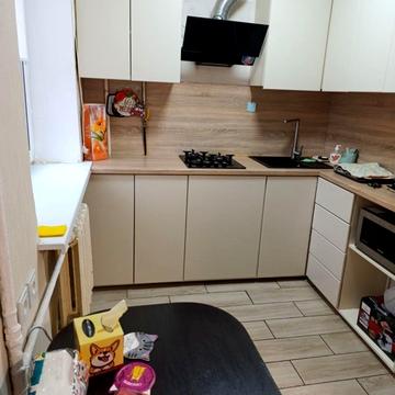 Михайла Грушевського вул. (Карла Лібкнехта), 87а