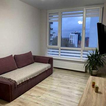 Оренда 1-к квартири + кухня-студія на вул. Під Голоском