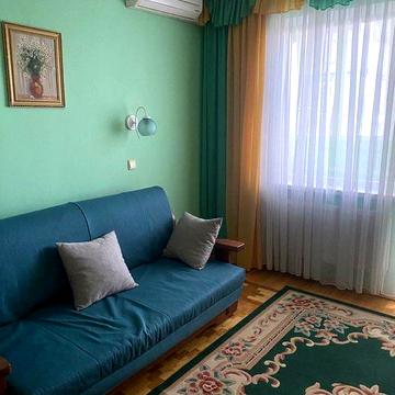 Оренда 3х кімнатної квартири Ахматова 6