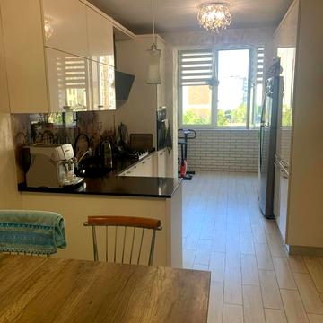 Софіївська вул., 2б