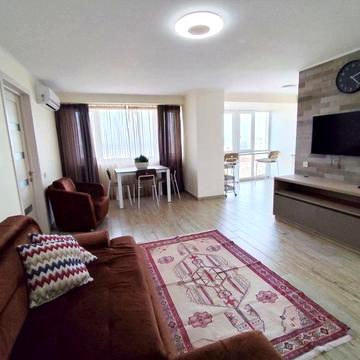 Торгова вул., 1