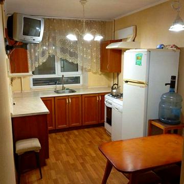 3к квартира вул. Ялтинська, 5-Б Дарницький ринок, Нова Дарниця