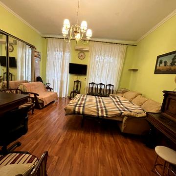 Пантелеймонівська вул., 101