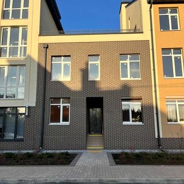 Злагоди вул., 38