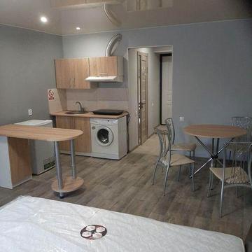 Квартира в центрі міста (довгострокова оренда)