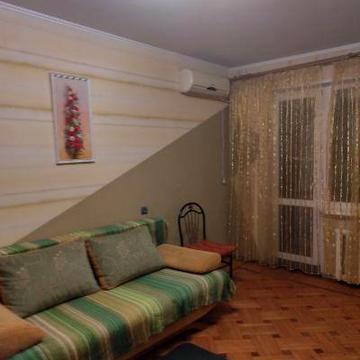 Сдам 2-х комнатную на Исцака Рабина,дом 2