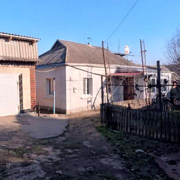 Продам дім з гаражем!