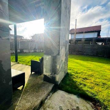 Квартира з двориком в оренду