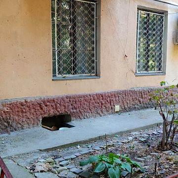 Продам просторную двухкомнатную квартиру рядом с рыноком Черемушки