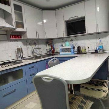 Здам частину будинку з гаражем, Новопречистенська, окр. вхід, заїзд