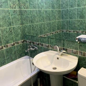 Продам 2 к кв. Незалежної України вул. (40 років Радянської України)