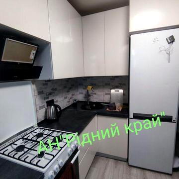 Здається квартира з відмінним ремонтом в новобудові.