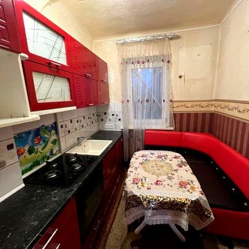 Продам 2к квартиру с гаражом Центр Нагорка