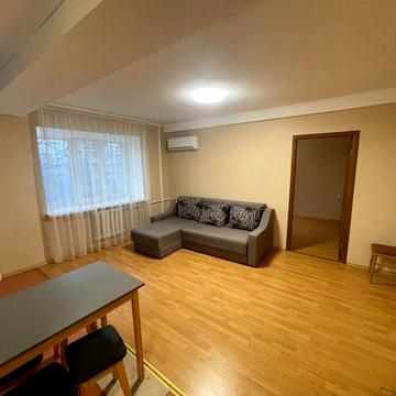 Ушинського вул., 19