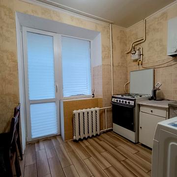 Олега Антонова вул. (Карла Маркса), 18