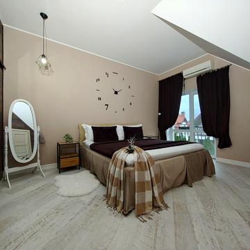 Павла Глазового вул. (Олега Кошового), 13-Б