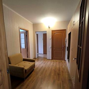 Холодна гора. У продажу 3 кімнатна квартира .Сертифікат так