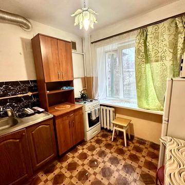 Михайла Максимовича вул., 9