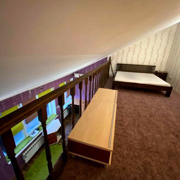 Івана Пулюя вул., 2