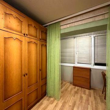 Оренда однокімнатної квартири біля метро Чернігівська вул. Малишка  27