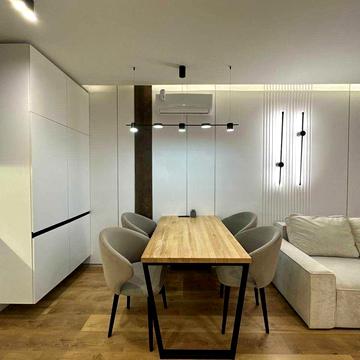 Салютна вул., 2к8 Box