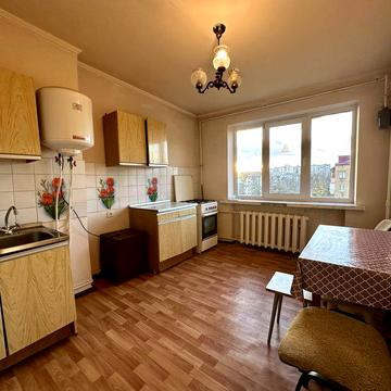 1 комнатная, 40 м2, Чорных Запорожцев (Петра Запорожца) 13