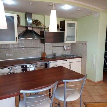 Сдам 2-х комнатную квартиру Светлый переулок/Солнечная