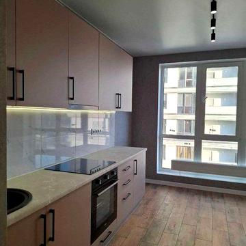 Квартира з новим та сучасним ремонтом