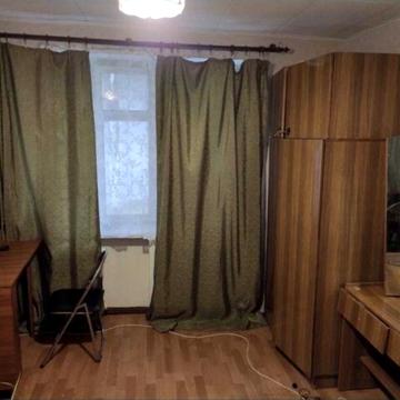 1-кімн. кв-ра 2-й поверх із 5-ти, Острів вул. Патона. Остров, Хазяїн