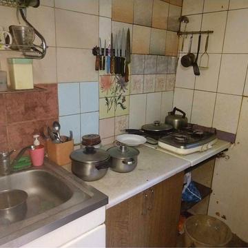 Нижньоюрківська вул., 13