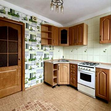 Квартира на Героїв Маріуполя (Героїв Бресту) без меблів і без техніки