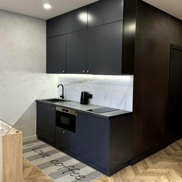 Зарічна вул., 2а