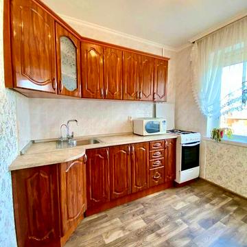 Вершигори 5, роздільна 2к, є ГАЗ, м Лівобережна, Петрівка 15хв