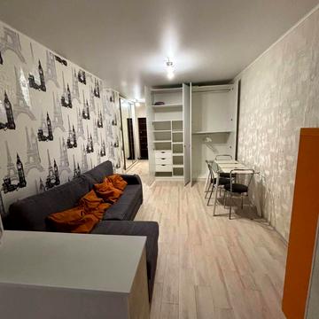 Героїв полку "Азов" вул. (Маршала Малиновського), 8