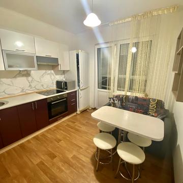 Бориса Гмирі вул., 12-Б