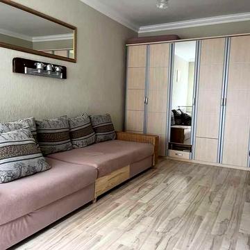 Здається 2-кімнатна квартира,вул.Почайнинська,53/55